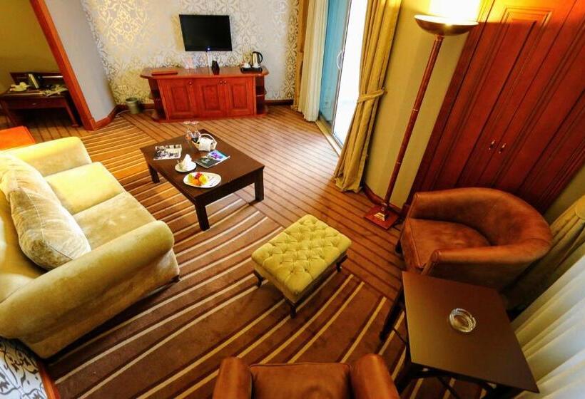سوئیت با بالکن, Emexotel Kocaeli