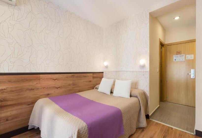 اتاق استاندارد با بالکن, Hostal Art Madrid