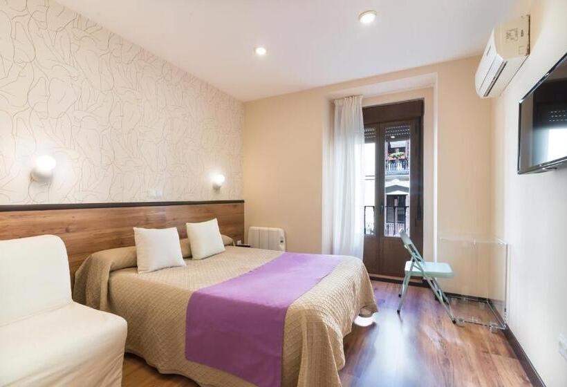 اتاق استاندارد با بالکن, Hostal Art Madrid