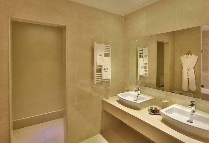 اتاق سوپریور با چشم‌انداز استخر, Kech Boutique Hotel & Spa
