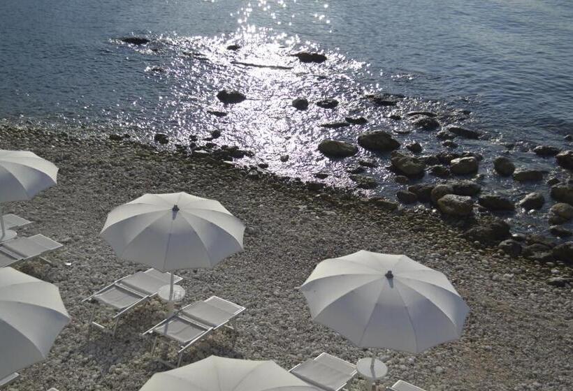Номер Стандарт Вид на Море, La Casa E Il Mare