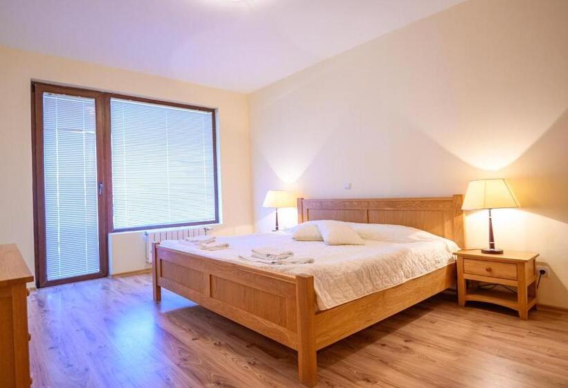 Апартаменты 2 Спальни, Parklands Hotel & Pool