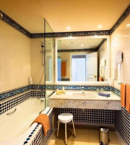 اتاق استاندارد چهار تخته, Sentido Bellevue Park