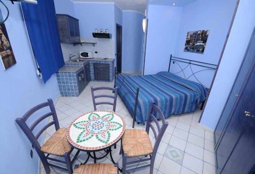 Comfort Kolmen Hengen Huone, Sun Tower Beach Apartments