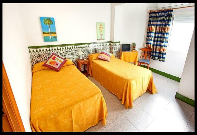 Номер Стандарт, Hostal Estacion