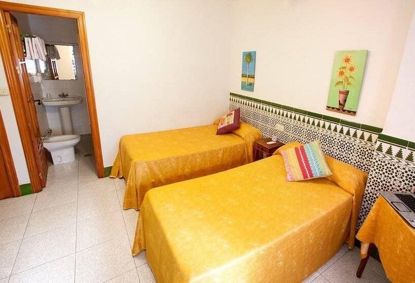 Номер Стандарт, Hostal Estacion
