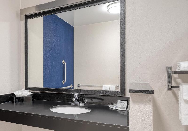 Люкс Кровать Кинг, Fairfield Inn & Suites By Marriott Jeffersonville I 71