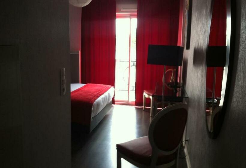 استودیوی استاندارد, Adonis La Baule