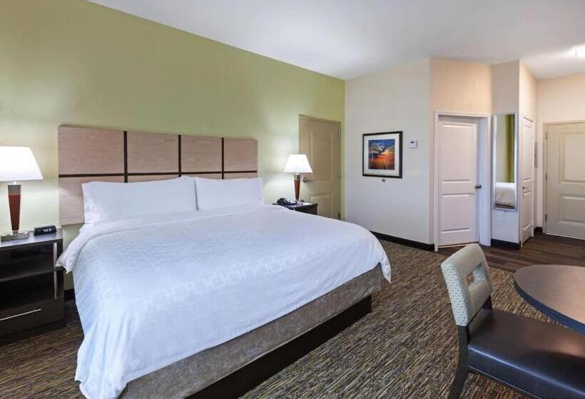 キングサイズベッドのスイートルーム, Candlewood Suites Midland, An Ihg
