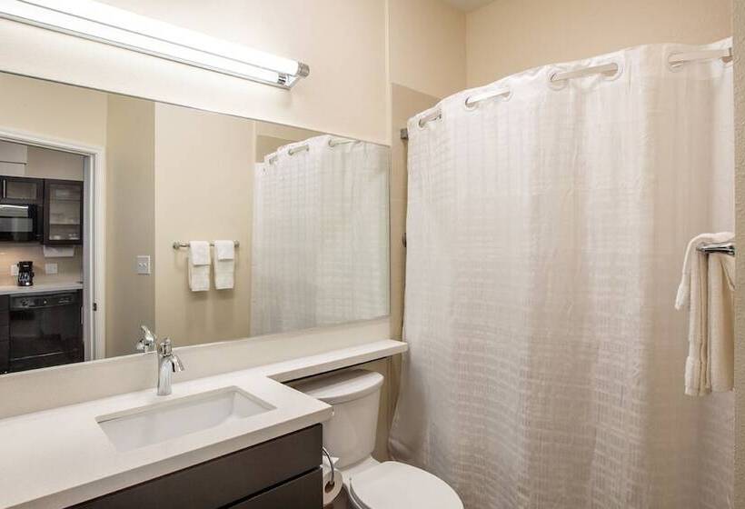 身障者適用スイートルーム, Candlewood Suites Midland, An Ihg