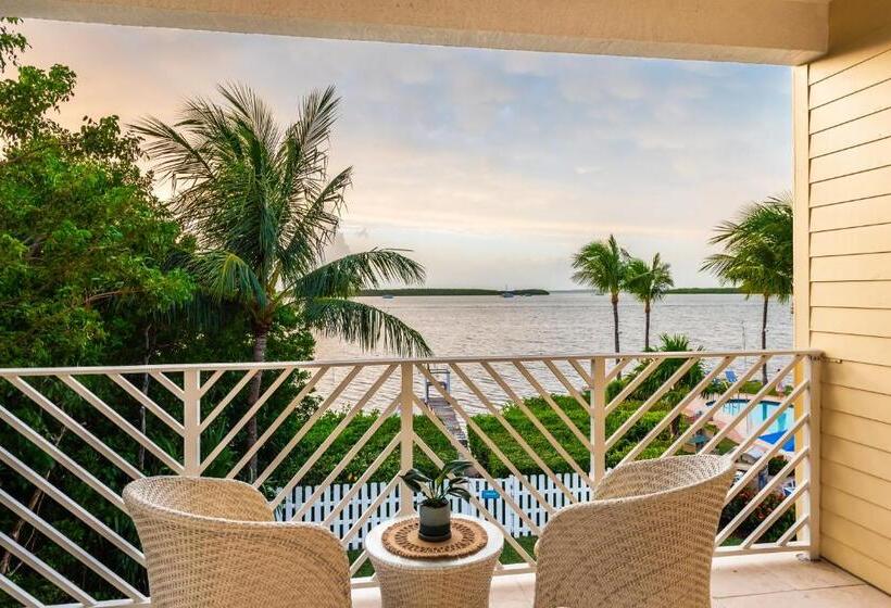 스탠다드 룸 킹사이즈 침대, Islander Bayside Villas & Boatslips