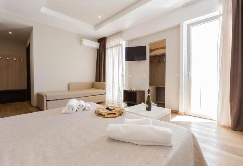Номер Deluxe, Sanremo