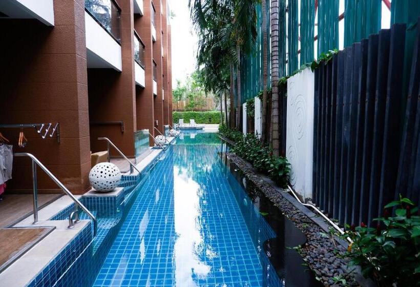 디럭스 룸, The Beach Heights Resort Sha Plus