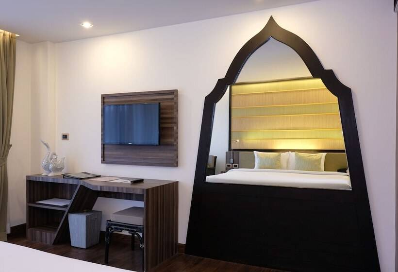 디럭스 룸, The Beach Heights Resort Sha Plus