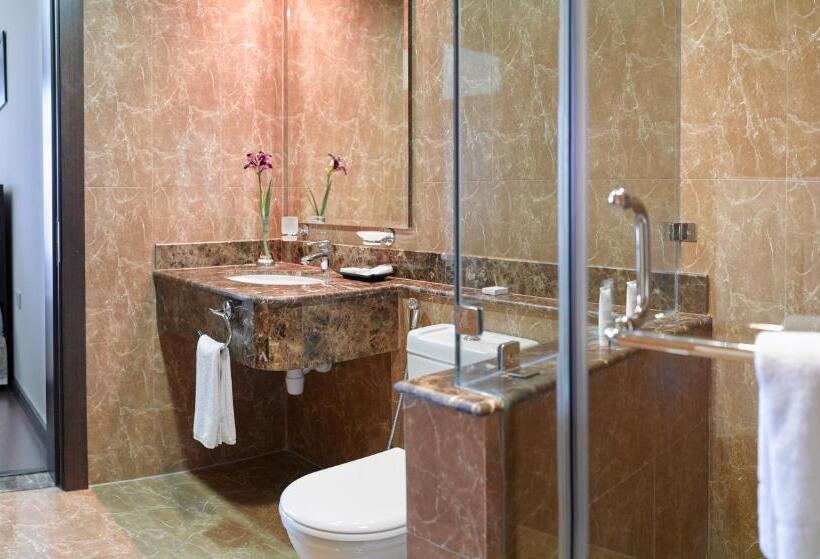 1 Bedroom Apartment City View, Tulip Hotel & Suites