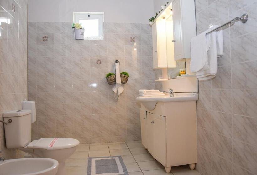 اتاق استاندارد با چشم‌انداز باغ, The Noverian Antama Organic Beach Resort Chania