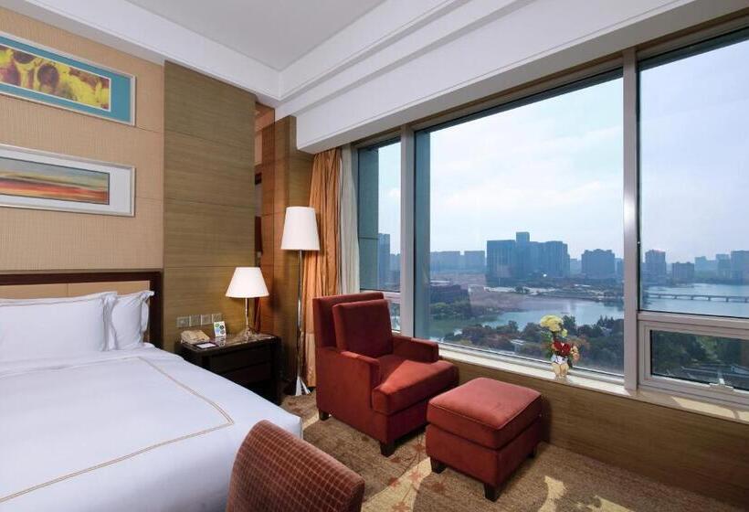 带大床的标准间, Crowne Plaza Nanjing Jiangning, An Ihg