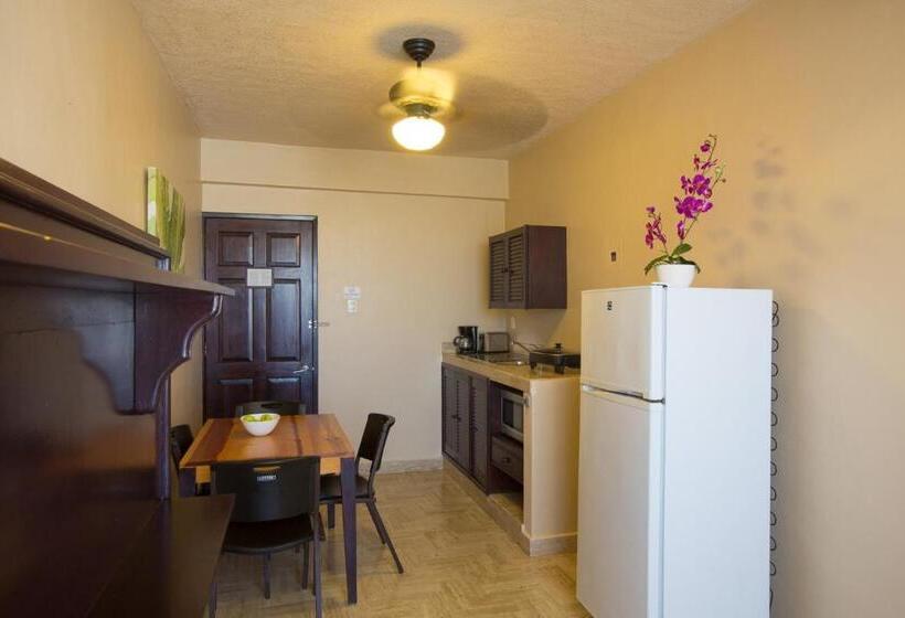 Студио Стандарт с Балконом, 5th Av Sol Del Caribe Apart