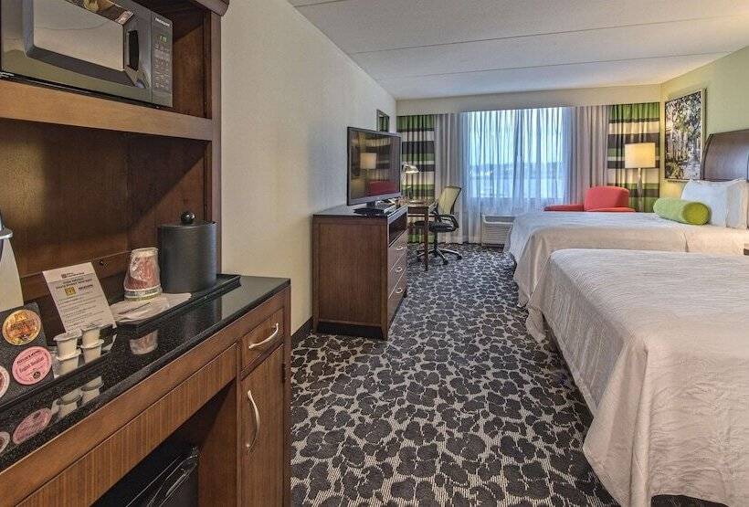 스탠다드 룸 더블 침대 2개, Hilton Garden Inn Charleston Waterfront/downtown