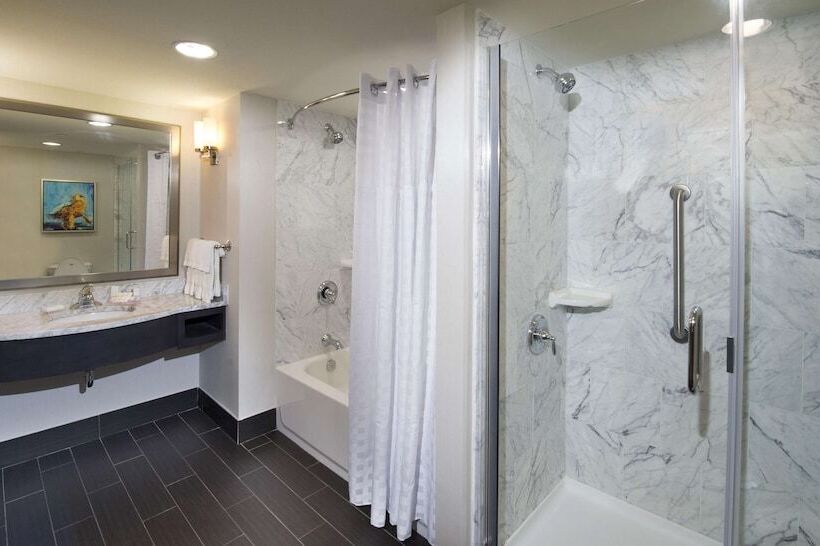 침실 2개 스위트, Hilton Garden Inn Charleston Waterfront/downtown