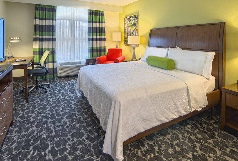 장애인을 위한 스위트, Hilton Garden Inn Charleston Waterfront/downtown