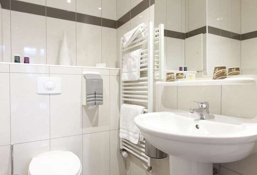 Номер Стандарт, Logis Hôtel Duquesne