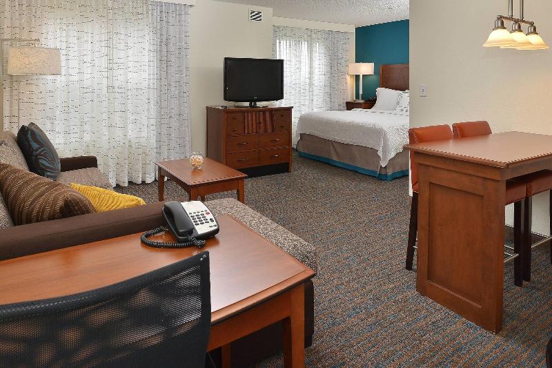 带大床的标准工作室, Residence Inn By Marriott Loveland Fort Collins