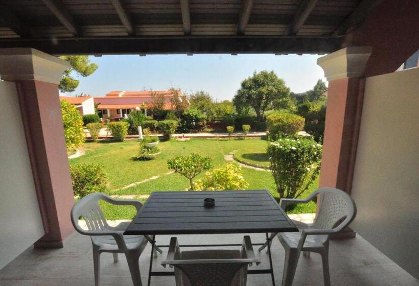 수피리어 방갈로, Tassos Apartments