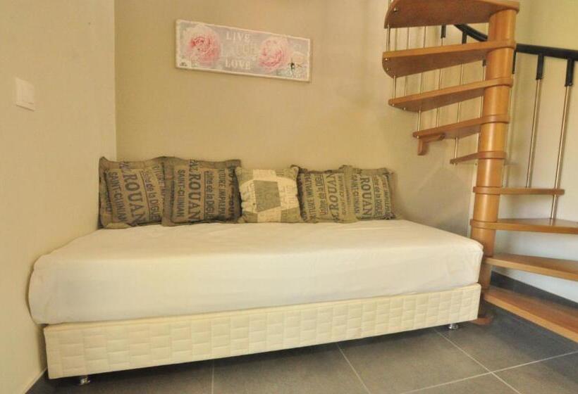 수피리어 방갈로, Tassos Apartments