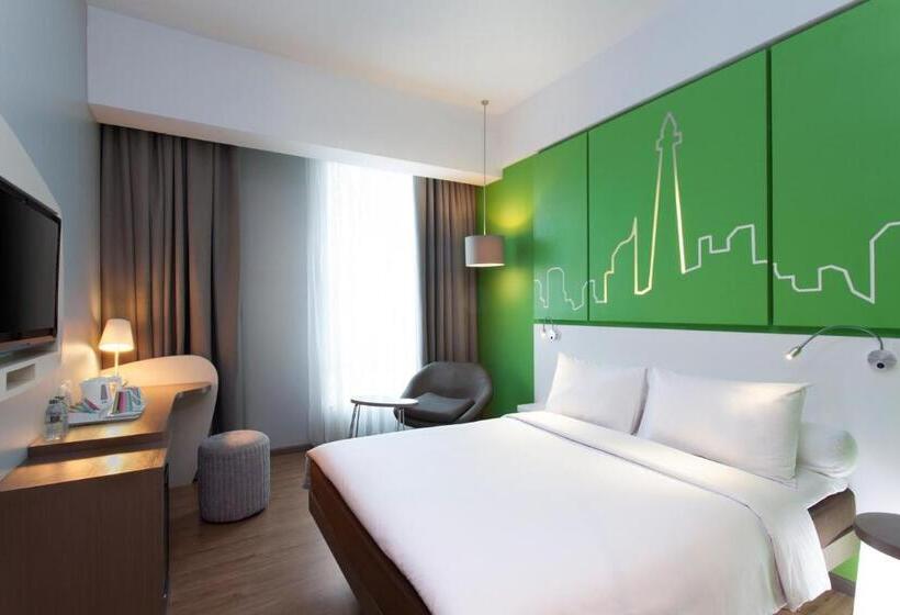 Номер Superior, All Seasons Jakarta Thamrin