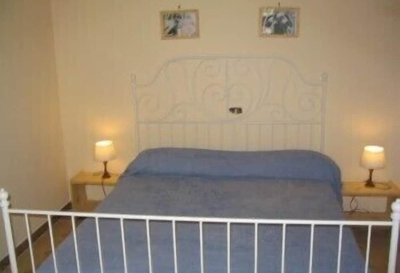 Quarto Estandar, Elios Residence