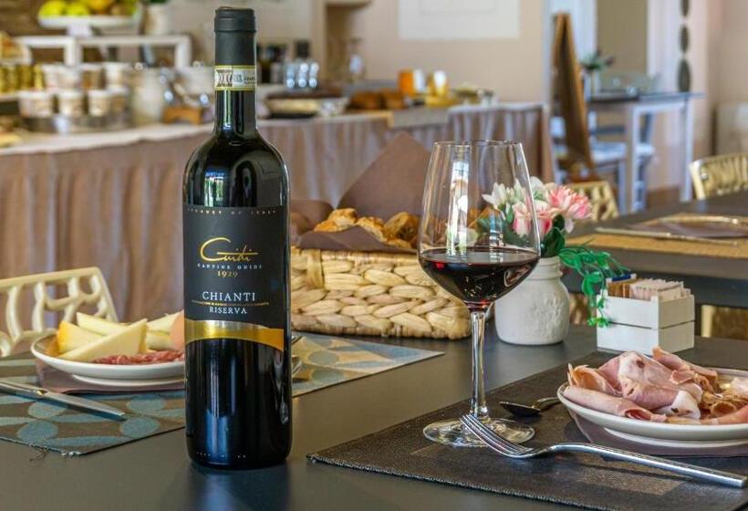 Номер Стандарт Вид на Бассейн, Il Castagnolo Country B&b