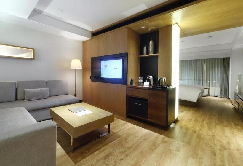 سوییت جونیور, Langham Place Ningbo Culture Plaza