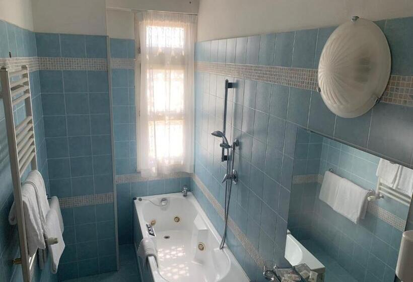 Апартаменты 1 Спальня, Residence & Suites