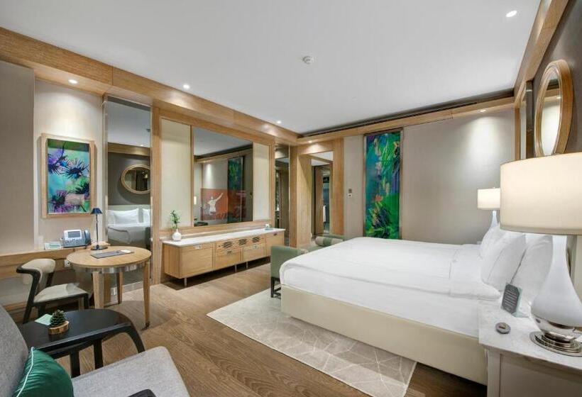 标准间, Regnum Carya