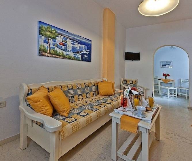 آپارتمان 1 خوابه با چشم‌انداز دریا, Sellada Apartments