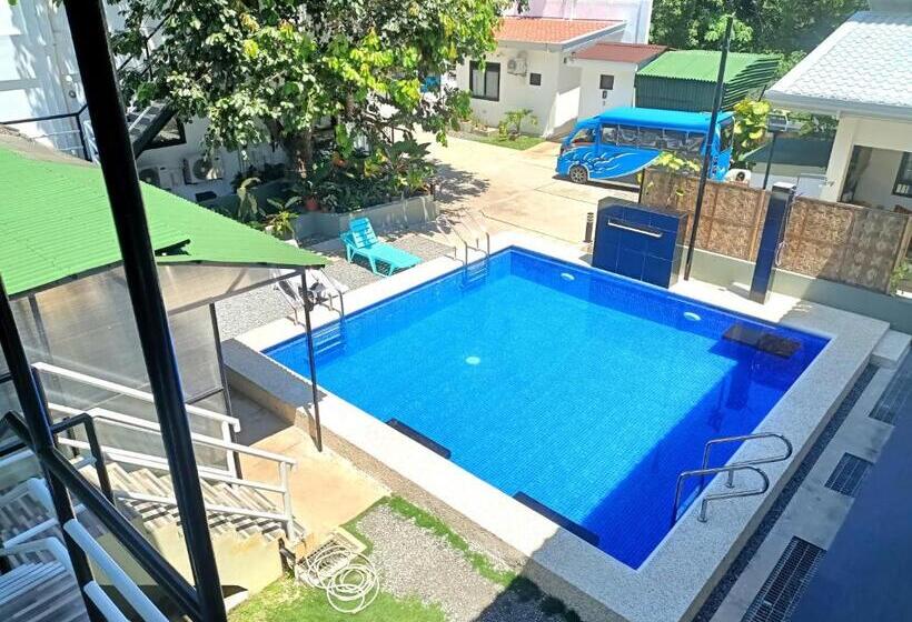 اتاق لوکس, Alona Whitehouses Resort
