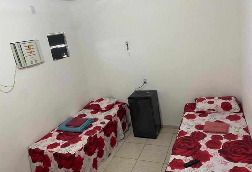 اتاق لوکس, Santa Clara