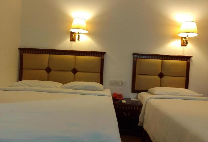디럭스 트리플 룸, Oyo 90464 Borneo Suites