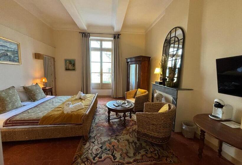 اتاق استاندارد با تخت بزرگ, Chateau De Roquelune
