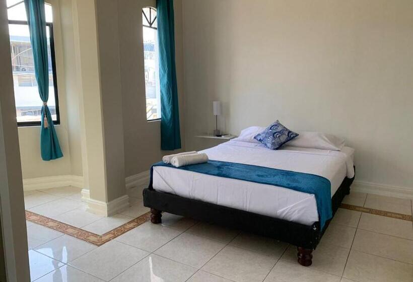 高级大房间, Reef Hostel Manta