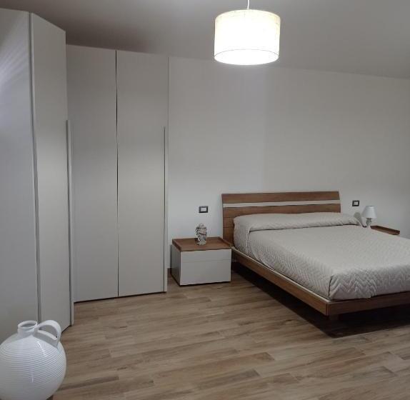 Номер Стандарт, B&b Da Enza