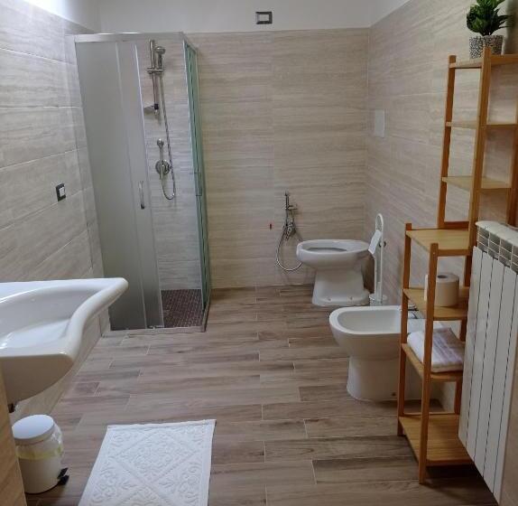 Номер Стандарт, B&b Da Enza