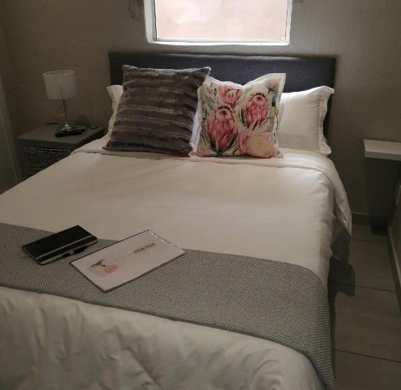Quarto Estandar, 394onemus