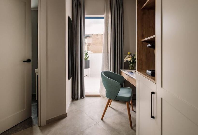 Suite with Terrace, Amery House
