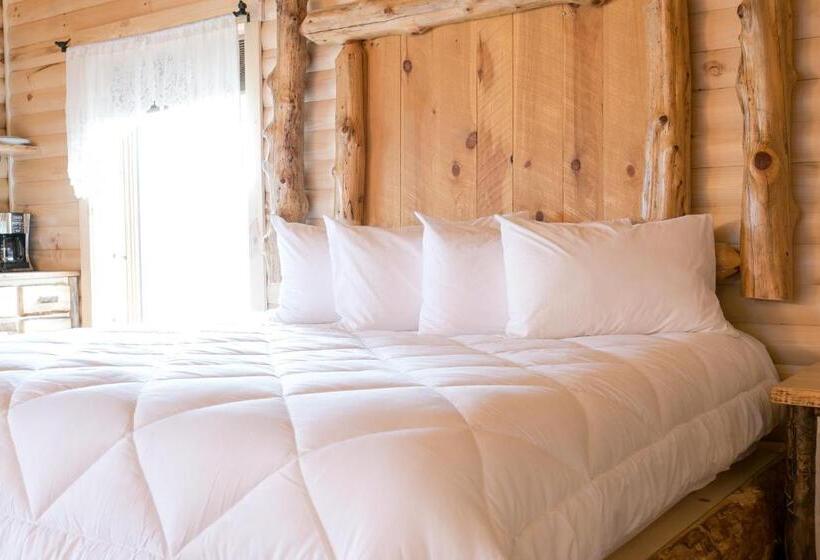 스위트 킹사이즈 침대, Coblentz Country Lodge By Amish Country Lodging