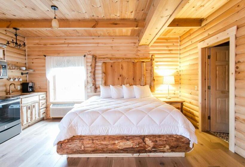 キングサイズベッドのスイートルーム, Coblentz Country Lodge By Amish Country Lodging