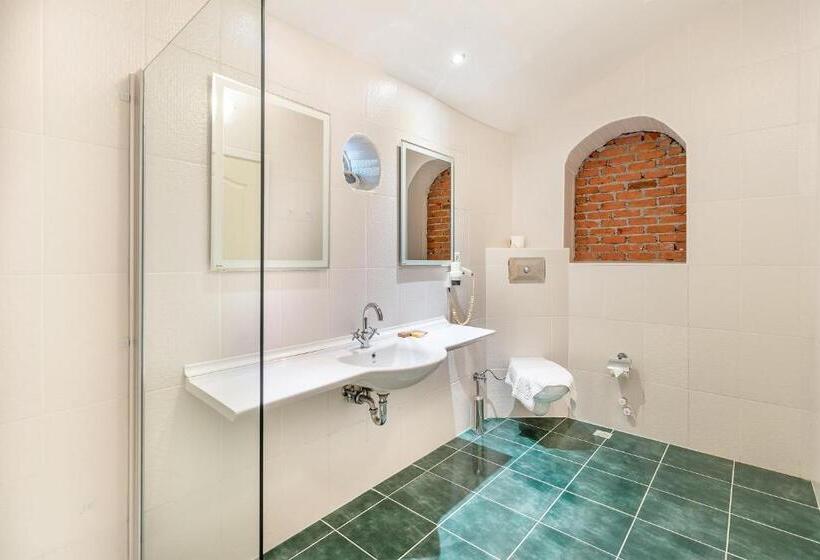 ویلای 2 خوابه, Villa Florya