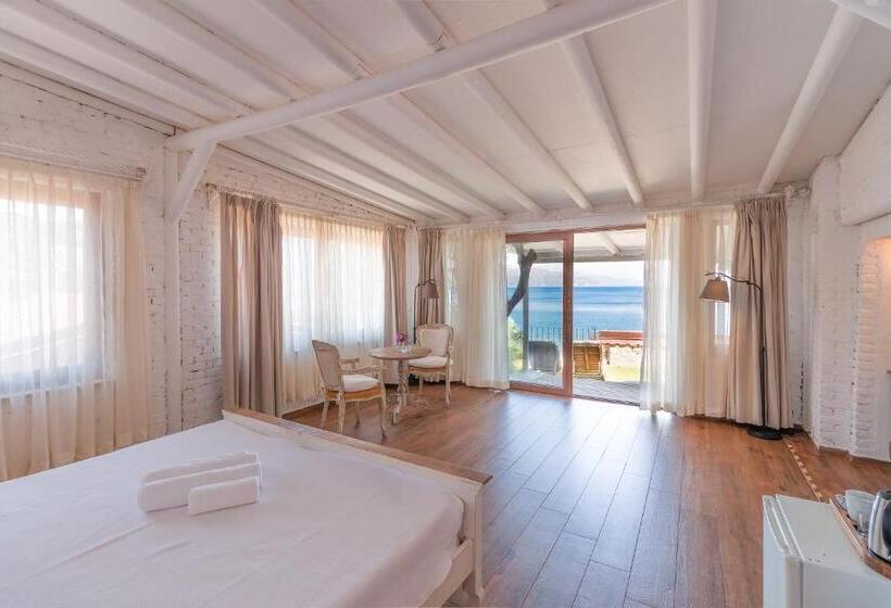 سوییت لوکس, Villa Florya