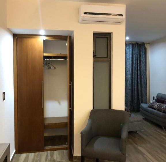 Suite with Terrace, Gold Palace